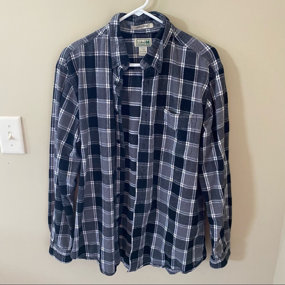 L.L. Bean Black Gray Plaid Flannel Button Up Shirt